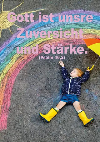 Monatsspruch September Ein Mädchen liegt auf dem Boden, über ihr ein mit Kreide gemalter Regenbogen