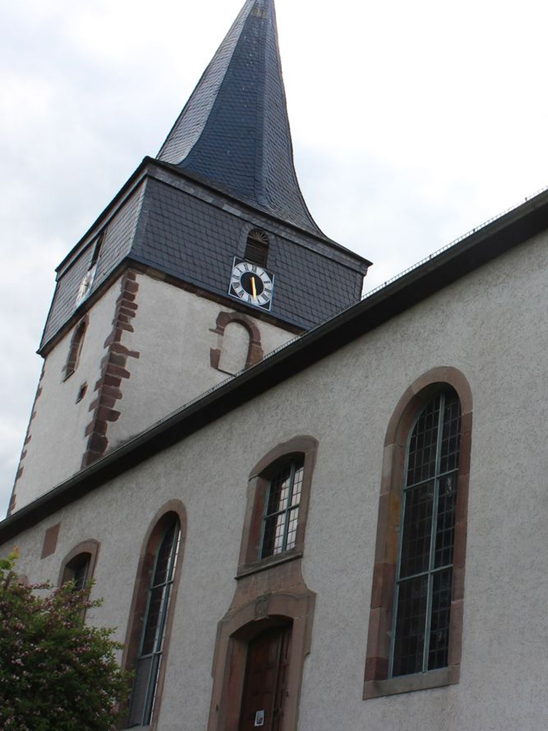 Ev. Kirche Niedermeiser