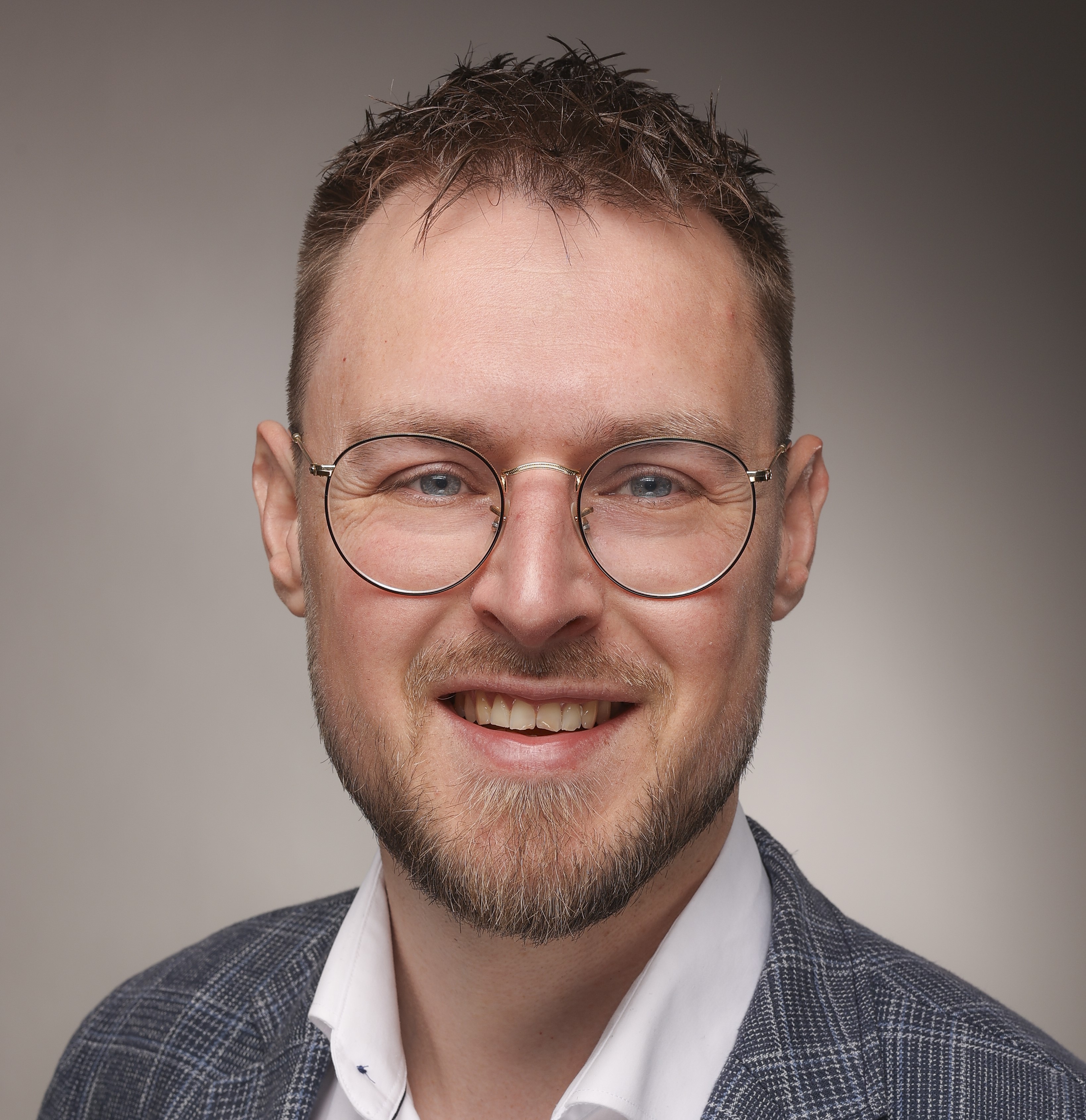 Pfarrer Rick Schapöhler, Breuna